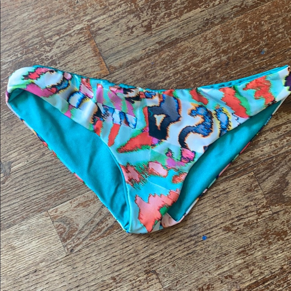 Savage Swim Logan extra coverage